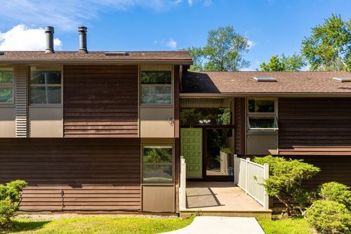 91c-91C Country Squire Dr, Cromwell, CT, 06416-4510 | Card Image