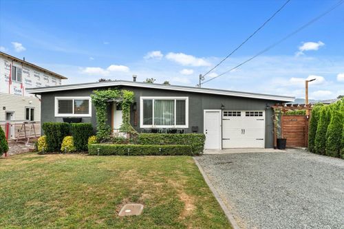 45925 Lewis Ave, Chilliwack, BC, V2P3C3 | Card Image