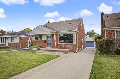 9952 Park Ave, Allen Park, MI, 48101-3712 | Card Image