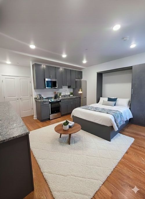 106-165 Hawthorne St, Chelsea, MA, 02150-3242 | Card Image