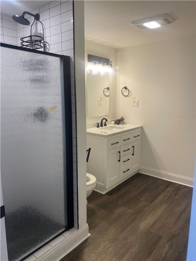 Master Bathroom | Image 18