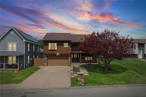 2735 4th St, Monroeville, PA, 15146-4624 | Card Image