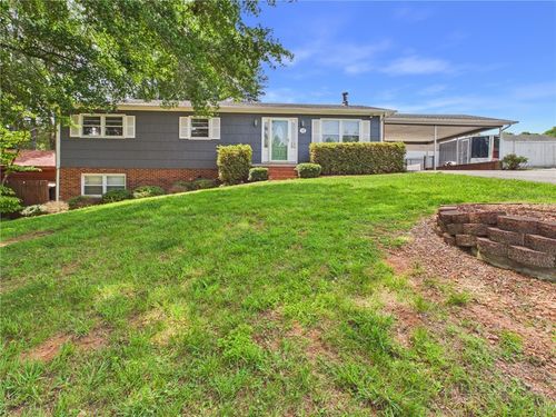 19 Pinecrest Ct, Taylorsville, NC, 28681-3830 | Card Image