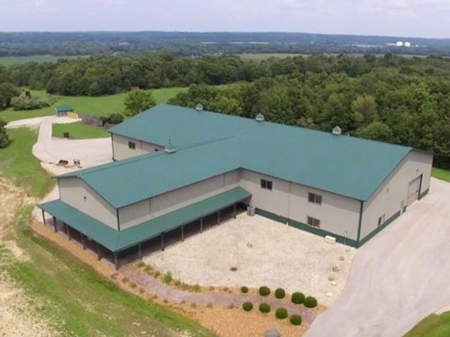 Includes a 2800 sq. ft. carpeted heated and air co | Image 8