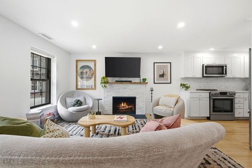 2-100 Main St, Boston, MA, 02129-3500 | Card Image
