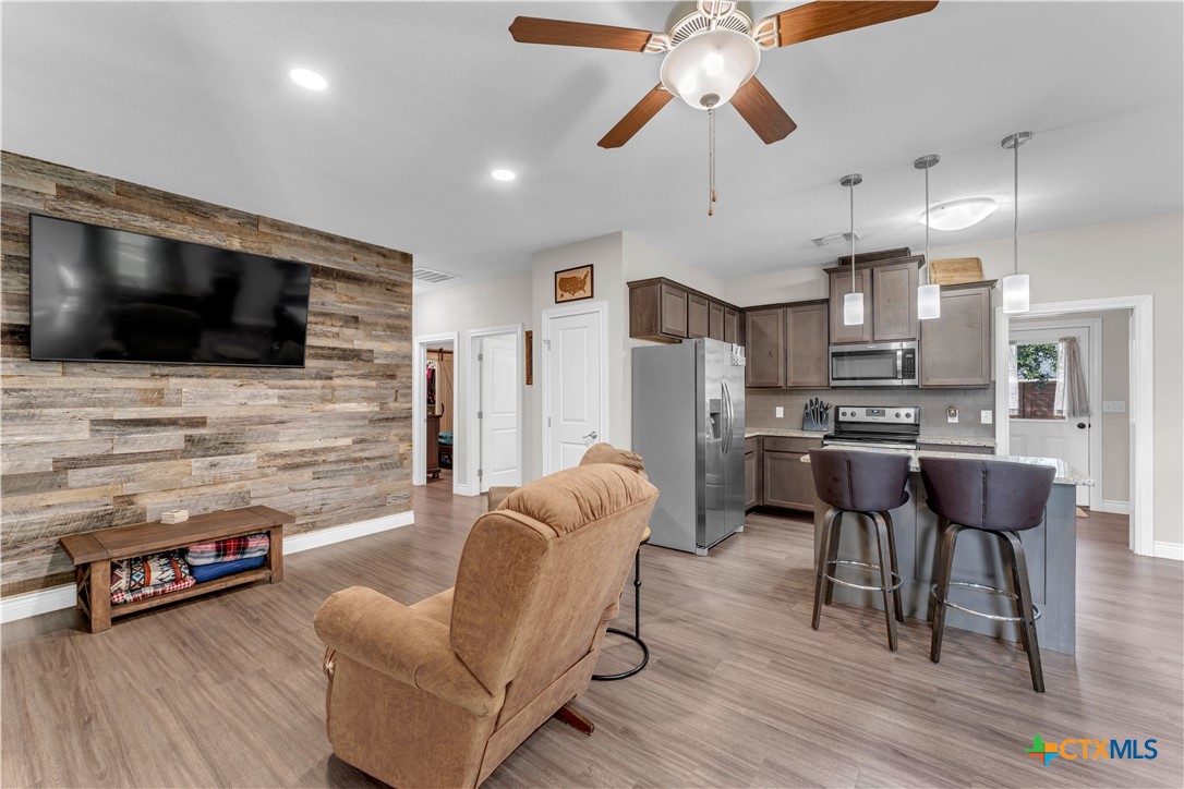 Residential in Burnet 4