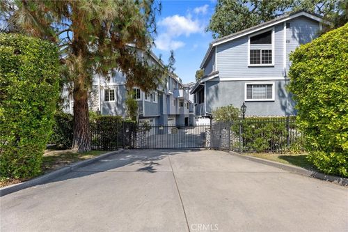 23163 Mulholland Dr, Woodland Hills, CA, 91364-3742 | Card Image