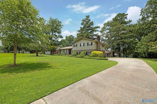 1201 Elm Cir, Albertville, AL, 35950-2747 | Card Image