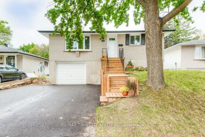 535 Brookhaven Cres, House other with 3 bedrooms, 2 bathrooms and 3 parking in Waterloo ON | Image 2