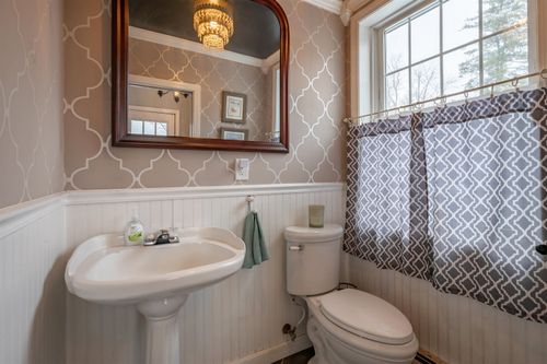 133 Raymond Rd, Deerfield, NH, 03037-1501 | Card Image