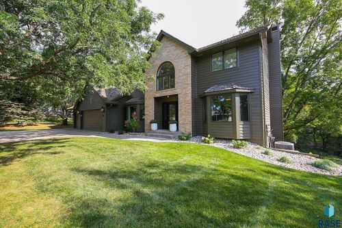 801 W Bayberry Cir, Sioux Falls, SD, 57108-2828 | Card Image