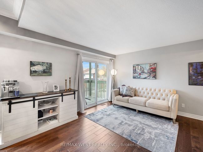 8 - 1564 Kerns Rd, Condo with 4 bedrooms, 2 bathrooms and 2 parking in Burlington ON | Image 7