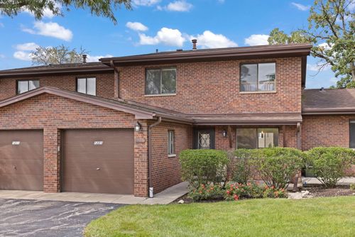 1221 Geneva Ln, Lake Zurich, IL, 60047-2241 | Card Image