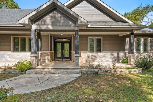 132 Western Ave, Smiths Falls, ON, K7A4S4 | Card Image