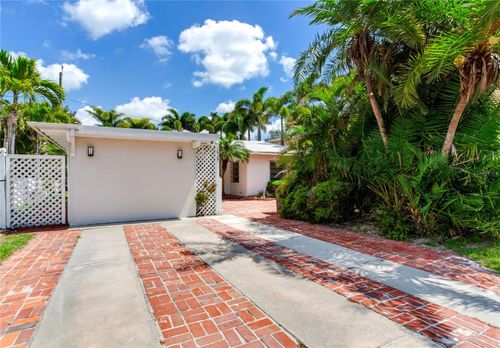 16107 Gulf Blvd, Redington Beach, FL, 33708-1627 | Card Image