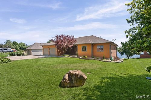 672 Monaco Dr, Edwardsville, IL, 62025-5331 | Card Image