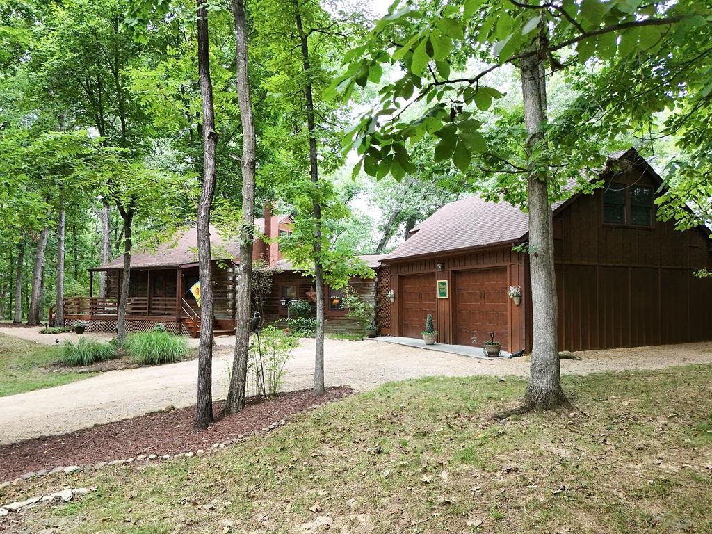Shady Oaks Ln, Staunton, VA 24401