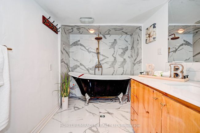 239 Hamilton St, House other with 4 bedrooms, 2 bathrooms and 6 parking in Cambridge ON | Image 22