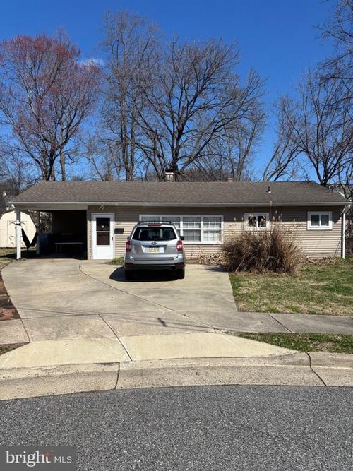 69 Kennard Dr, Newark, DE, 19711-2701 | Card Image