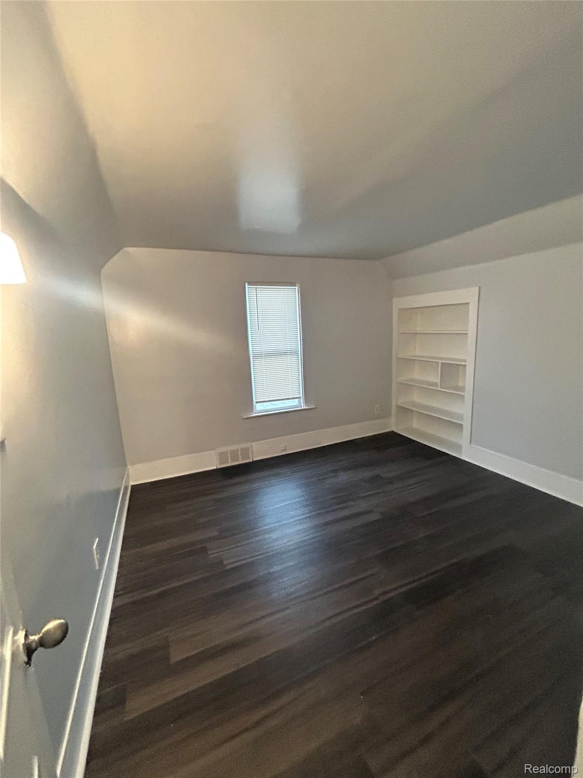 Residential Lease in Detroit 5