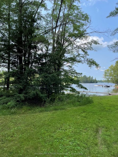 000 Green Pl, Kilworthy, ON, P0E1G0 | Card Image