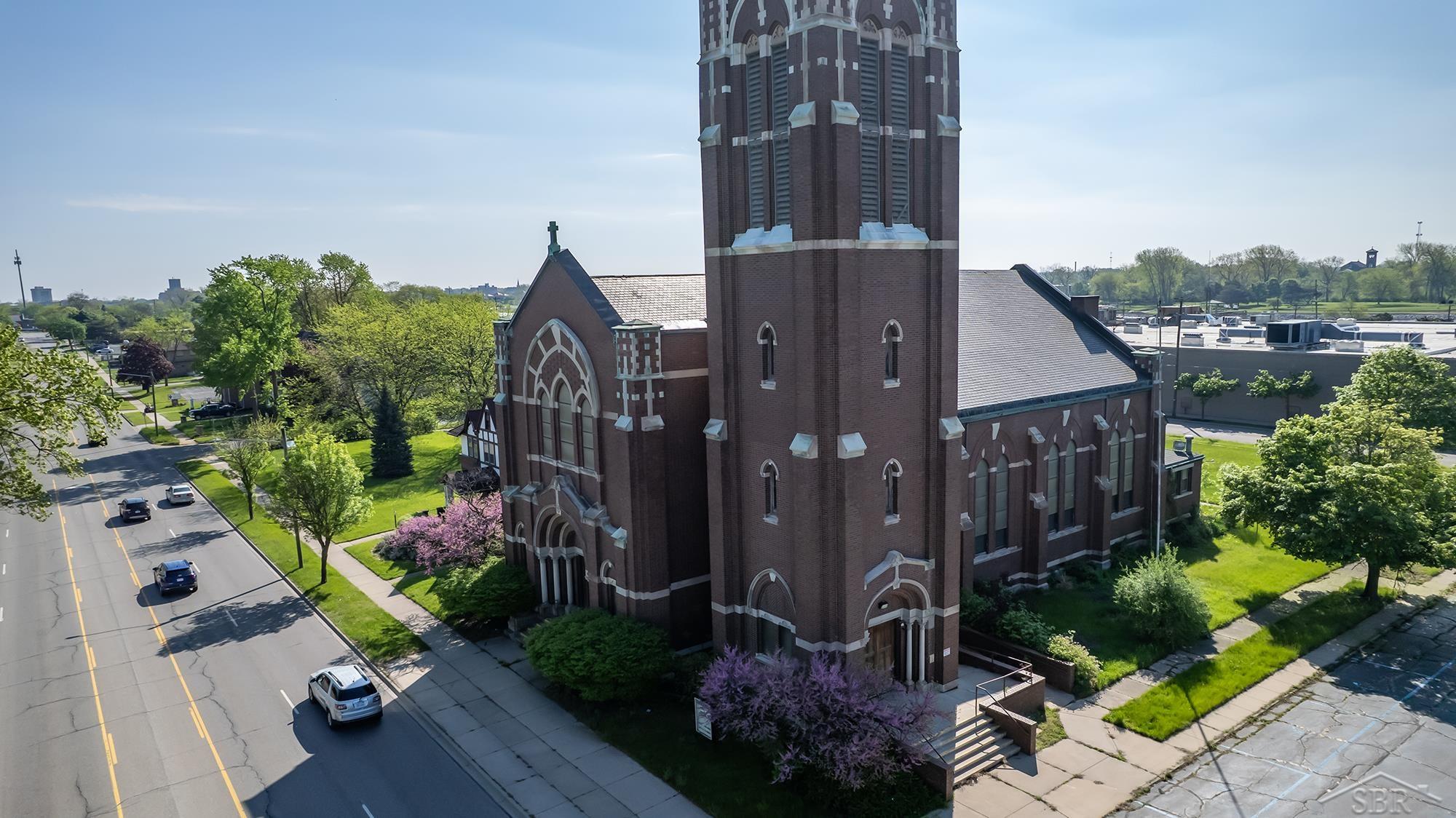 Commercial Sale in Saginaw 2