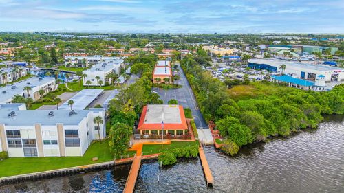 i-1982 Sw Palm City Rd, Stuart, FL, 34994-4367 | Card Image