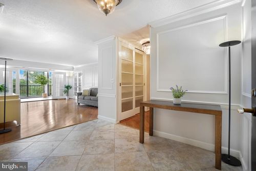 apt-718-5903 Mount Eagle Dr, ALEXANDRIA, VA, 22303-2529 | Card Image