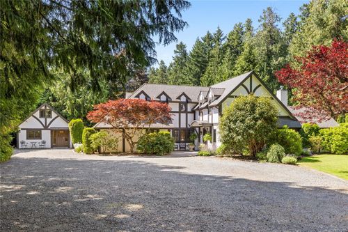 2534 Island Hwy W, Qualicum Beach, BC, V9K1G5 | Card Image