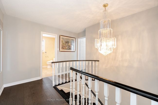 166 Killian Rd, House other with 5 bedrooms, 4 bathrooms and 2 parking in Maple ON | Image 24
