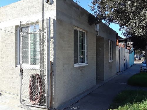 10513 Dolores Avenue, South Gate, CA, 90280 | Card Image