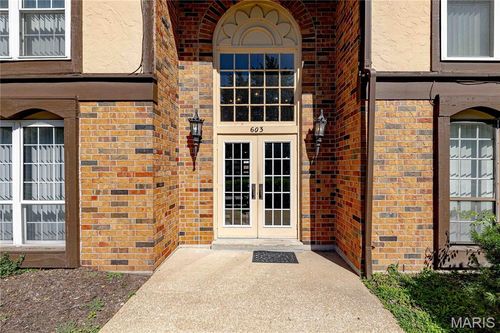 e-603 Rosetta Dr, Florissant, MO, 63031-6030 | Card Image
