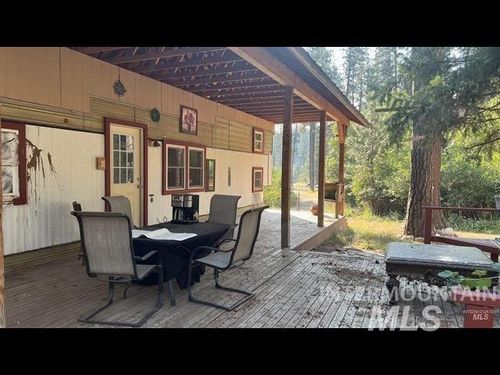 11 Lucky Cir, Garden Valley, ID, 83622-5212 | Card Image