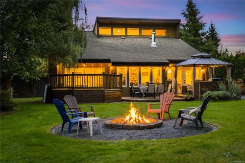 111 Engles Rd, Campbell River, BC, V9H1J8 | Card Image