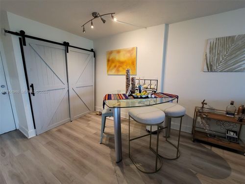 apt-510-9320 Fontainebleau Blvd, Miami, FL, 33172-4270 | Card Image