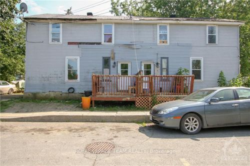 78 Mill St, North Dundas, ON, K0C1H0 | Card Image