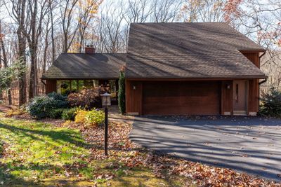 47 Mountain View Road, House other with 3 bedrooms, 2 bathrooms and null parking in Glastonbury CT | Image 1