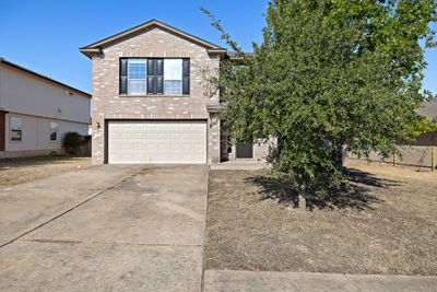 208 Creston Street, House other with 4 bedrooms, 2 bathrooms and 4 parking in Hutto TX | Image 2