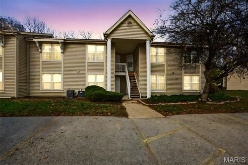 7-75 Sugar Glen Ct, Saint Peters, MO, 63376-7429 | Card Image