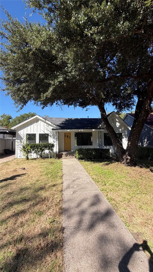 1121 S Brighton Ave, Dallas, TX, 75208-7601 | Card Image