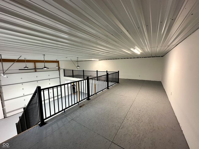 Loft - 500 sq. ft. | Image 20