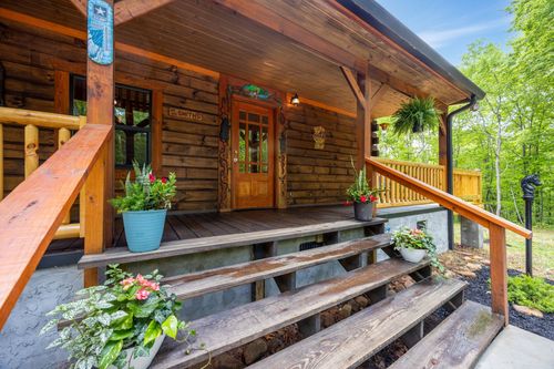 1590 Jackson Point Rd, Sewanee, TN, 37375-6035 | Card Image