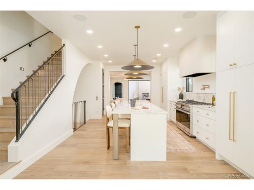 517 Cook St, Denver, CO, 80206-4426 | Card Image