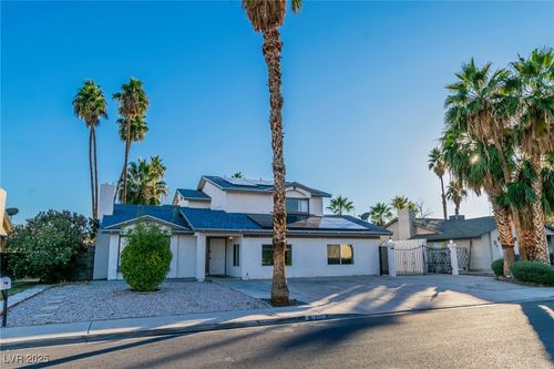 3153 Elmrock Pl, Las Vegas, NV, 89121-5632 | Card Image