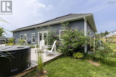 222 Adams St, House other with 3 bedrooms, 3 bathrooms and null parking in Lunenburg NS | Image 3