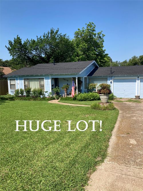 1916 Tierney Rd, Fort Worth, TX, 76112-3838 | Card Image