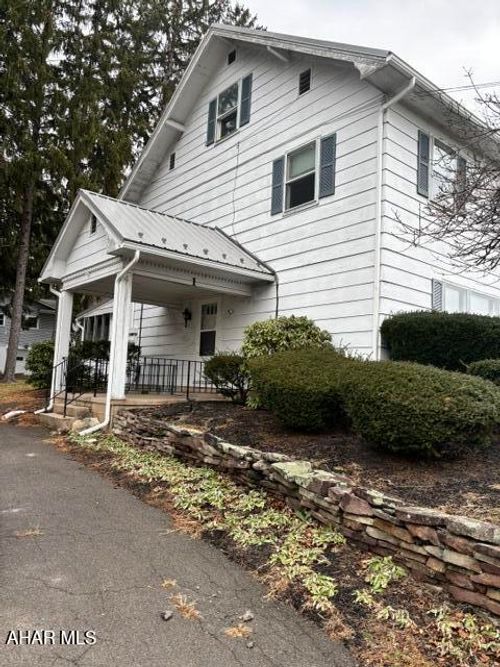 2120 Pineview Dr, Hollidaysburg, PA, 16648-2850 | Card Image