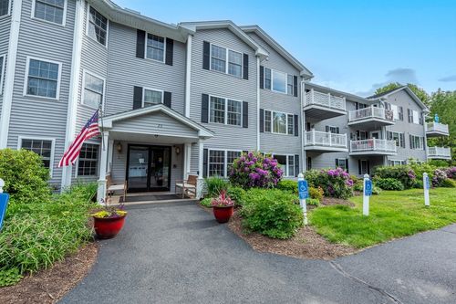 123-23 Green Leaves Dr, Amherst, MA, 01002-6204 | Card Image