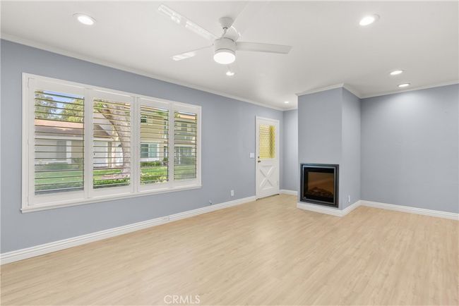 19860 Claremont Ln, Condo with 1 bedrooms, 1 bathrooms and 2 parking in Huntington Beach CA | Image 15