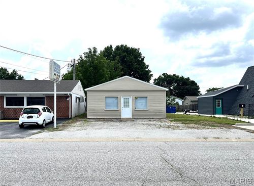 122 W Bethalto Blvd, Bethalto, IL, 62010-1703 | Card Image